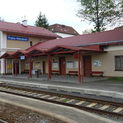 Railway station Veleslavin