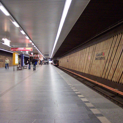 Holesice Railway station
