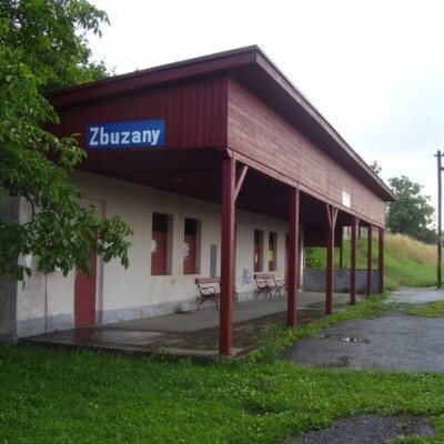 Railway station Zbuzany
