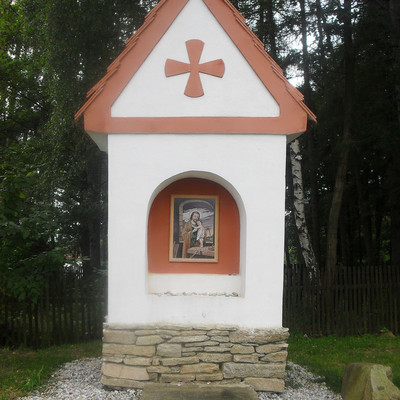 Alcove chapel